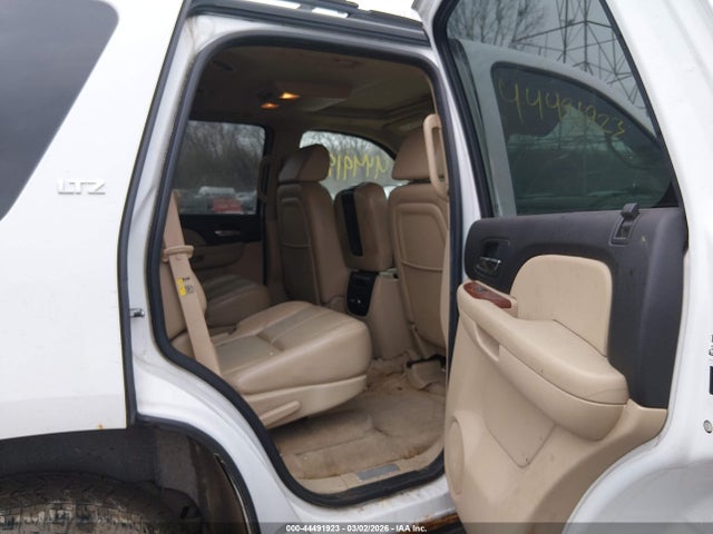 44491923 :رقم المزاد ، 1GNFK13007J151583 vin ، 2007 Chevrolet Tahoe Ltz مزاد بيع