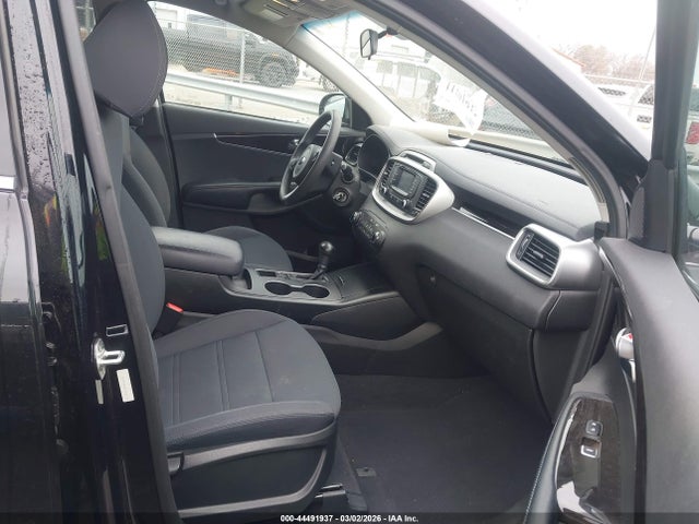 Продажа на аукционе авто 2018 Kia Sorento 2.4l L, vin: 5XYPG4A30JG411744, номер лота: 44491937