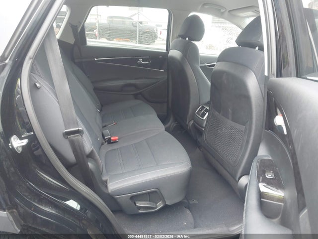 Продажа на аукционе авто 2018 Kia Sorento 2.4l L, vin: 5XYPG4A30JG411744, номер лота: 44491937