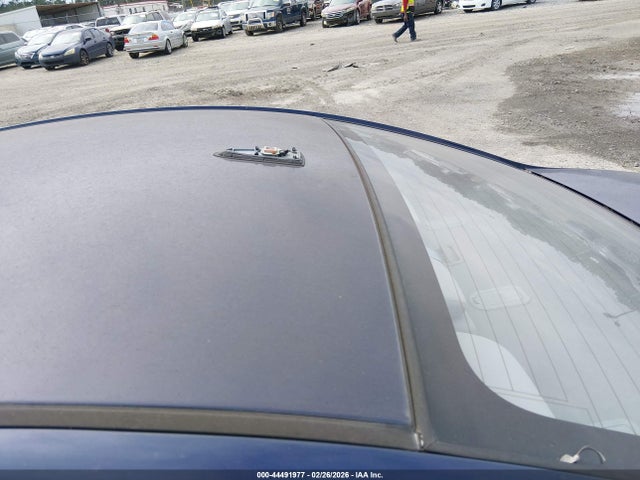 2010 HYUNDAI ELANTRA KMHDU4AD7AU877072 Photo 5