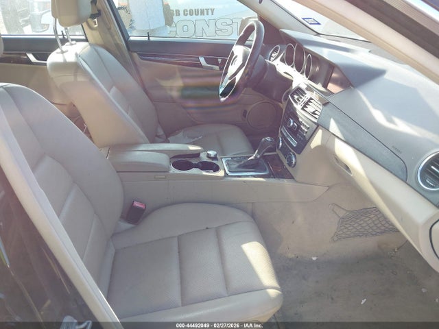 Aukcja sprzedaży 2014 Mercedes-benz C 250 Sport, vin: WDDGF4HB8EA914773, numer aukcji: 44492049