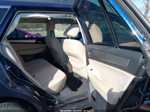 Продаж на аукціоні авто 2018 Subaru Outback 2.5i Premium, vin: 4S4BSADC1J3297059, номер лоту: 44492059