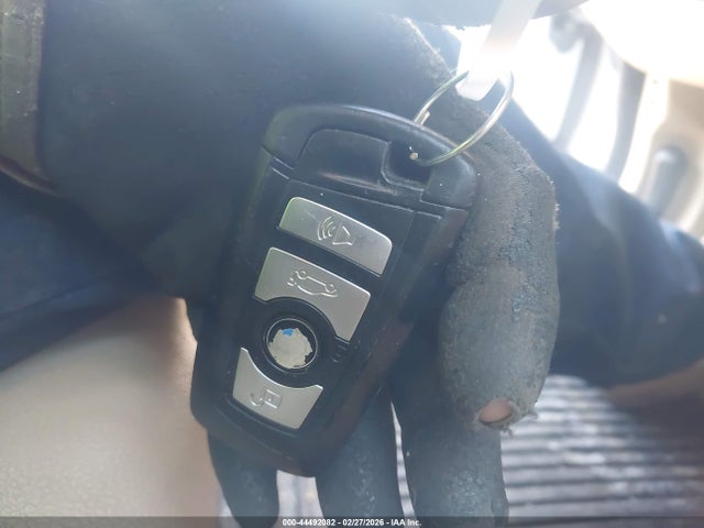 2012 BMW 528I WBAXG5C53CDY28813 Photo 10