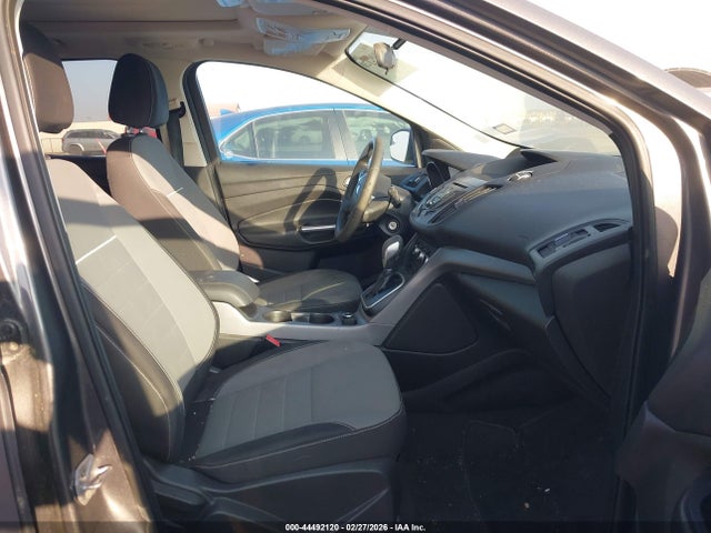 1FMCU0GXXEUA63946 Ford ESCAPE SE