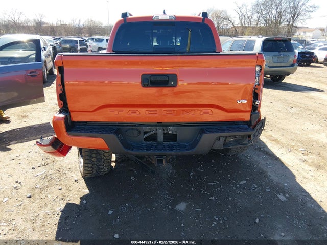 5TFCZ5AN4JX126140 Toyota Tacoma Trd Sport