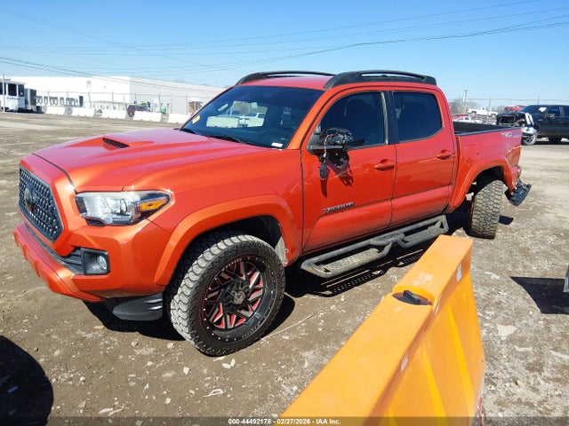 5TFCZ5AN4JX126140 Toyota Tacoma Trd Sport