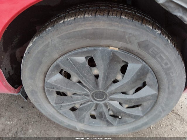 JTDKDTB36E1566980 Toyota Prius C Two
