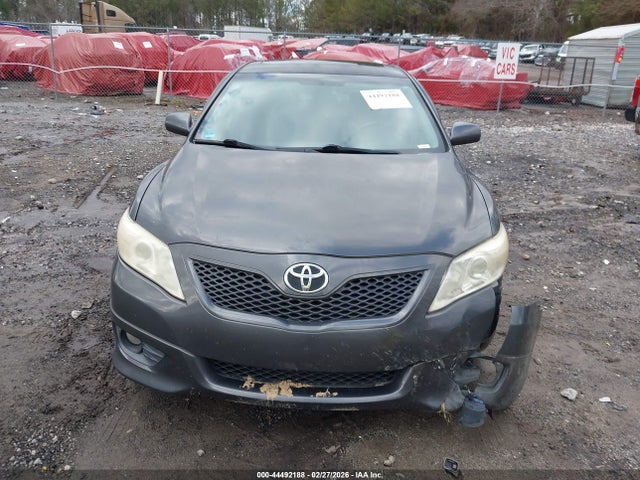 2011 Toyota Camry Se მანქანა იყიდება აუქციონზე, vin: 4T1BF3EKXBU214939, აუქციონის ნომერი: 44492188