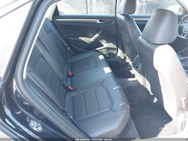 Продажа на аукционе авто 2017 Volkswagen Passat 1.8t Se, vin: 1VWGT7A35HC072522, номер лота: 44492194