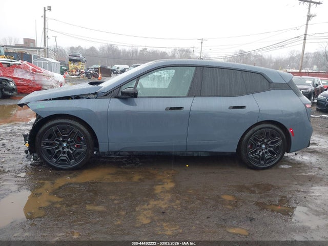 44492222 :رقم المزاد ، WB563CF01TCW08876 vin ، 2026 Bmw Ix M70 مزاد بيع
