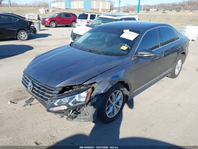 2016 Volkswagen Passat 1.8t S მანქანა იყიდება აუქციონზე, vin: 1VWAS7A39GC010693, აუქციონის ნომერი: 44492251