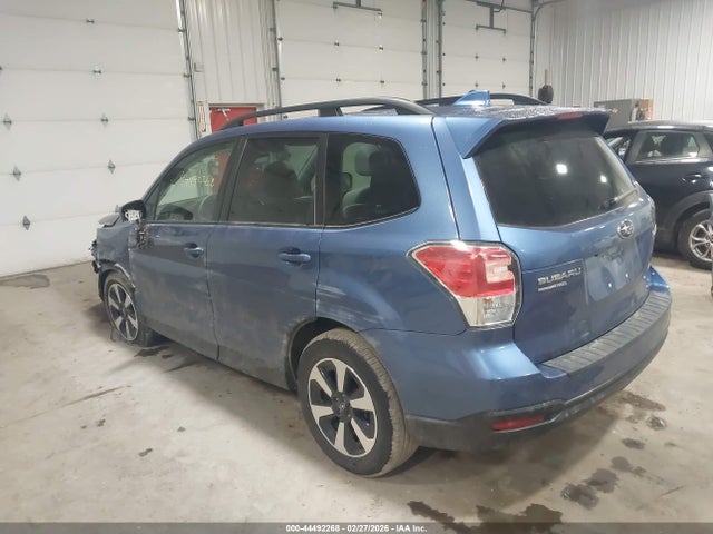 2018 SUBARU FORESTER JF2SJAGC3JH530110 Photo 2