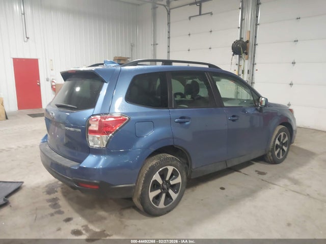 2018 SUBARU FORESTER JF2SJAGC3JH530110 Photo 3