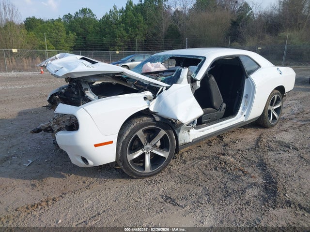 2C3CDZAG4GH200987 Dodge Challenger Sxt