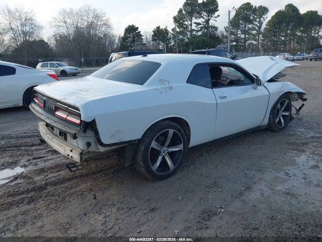2C3CDZAG4GH200987 Dodge Challenger Sxt