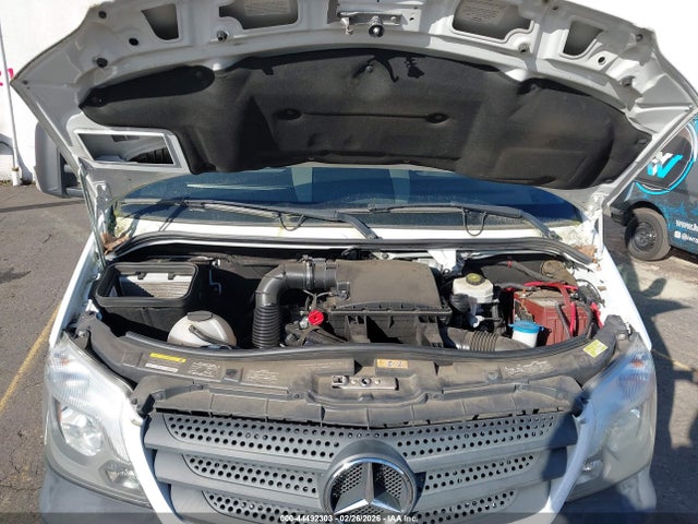 Mercedes-Benz Sprinter 3500 2016 WDAPF4DC3G9698203 Image 9