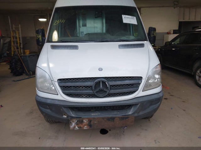 44492341 :رقم المزاد ، WD3PE8CB3C5682014 vin ، 2012 Mercedes-benz Sprinter 2500 High Roof مزاد بيع