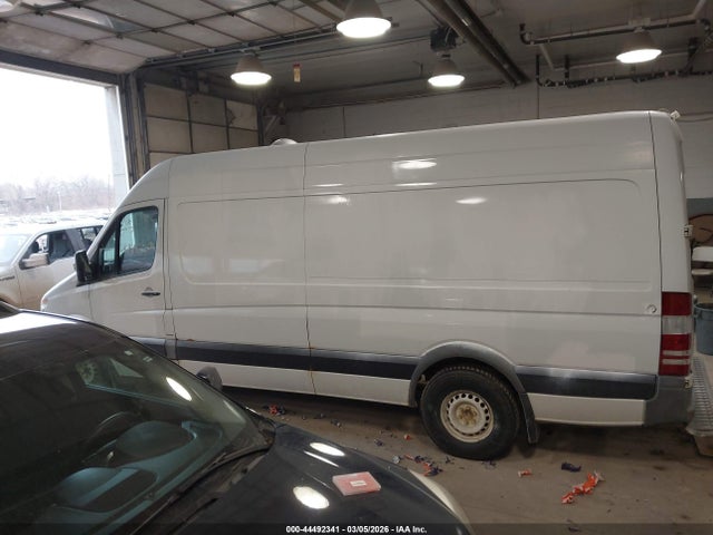 44492341 :رقم المزاد ، WD3PE8CB3C5682014 vin ، 2012 Mercedes-benz Sprinter 2500 High Roof مزاد بيع