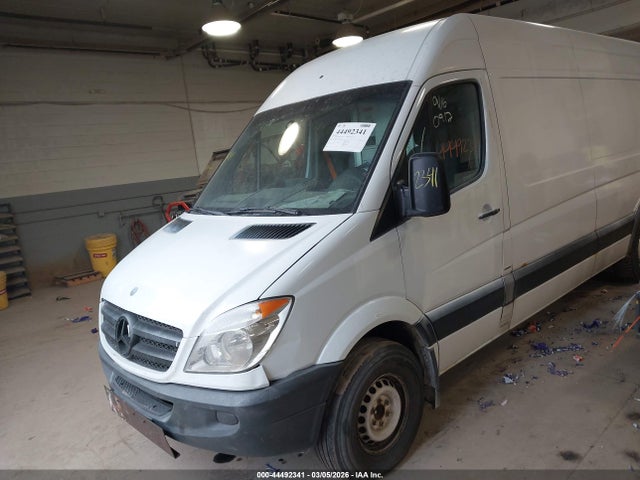 44492341 :رقم المزاد ، WD3PE8CB3C5682014 vin ، 2012 Mercedes-benz Sprinter 2500 High Roof مزاد بيع