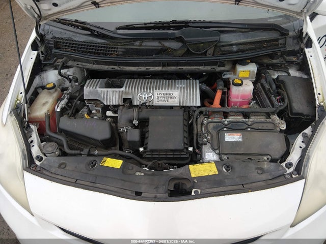 JTDKN3DU8E1741507 Toyota Prius Two