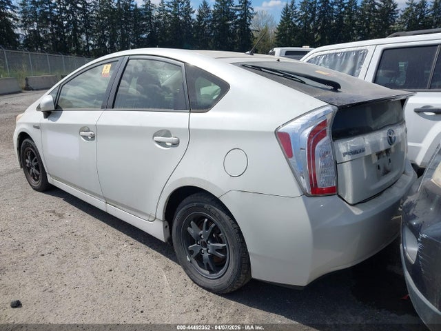 JTDKN3DU8E1741507 Toyota Prius Two