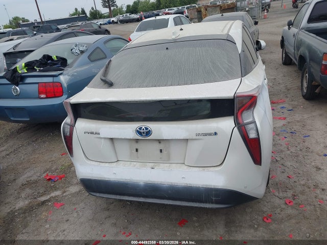 Toyota Prius Two 2018 JTDKBRFU2J3062369 Image 17