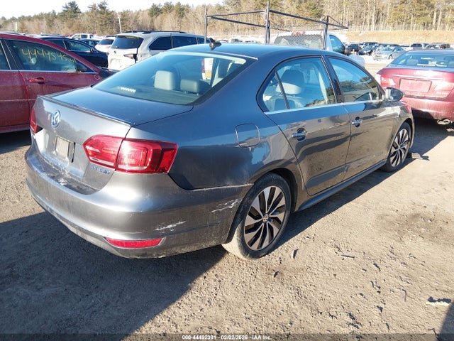 3VW637AJ2EM206973 Volkswagen Jetta Hybrid Sel Premium