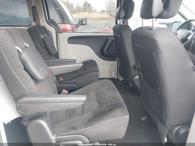 44492397 :رقم المزاد ، 2C4RDGBG2KR675520 vin ، 2019 Dodge Grand Caravan Se مزاد بيع