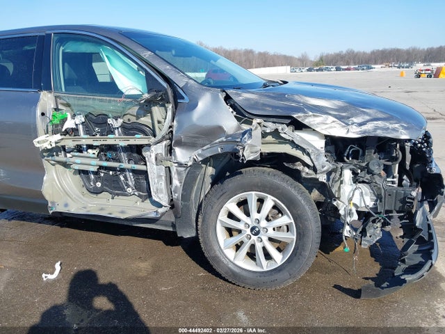 Продаж на аукціоні авто 2019 Kia Sorento 2.4l Lx, vin: 5XYPG4A32KG542675, номер лоту: 44492402