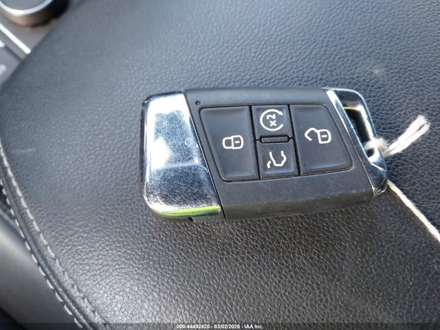 44492420 :رقم المزاد ، 1V2BE2CA9PC203549 vin ، 2023 Volkswagen Atlas Cross Sport 3.6l V6 Sel مزاد بيع