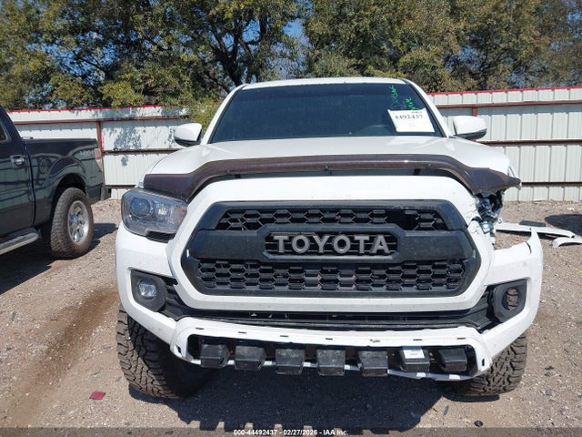 5TFGZ5AN0GX046005 Toyota Tacoma Limited