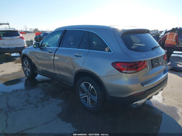 44492443 :رقم المزاد ، W1N0G8DBXLF789015 vin ، 2020 Mercedes-benz Glc 300 مزاد بيع