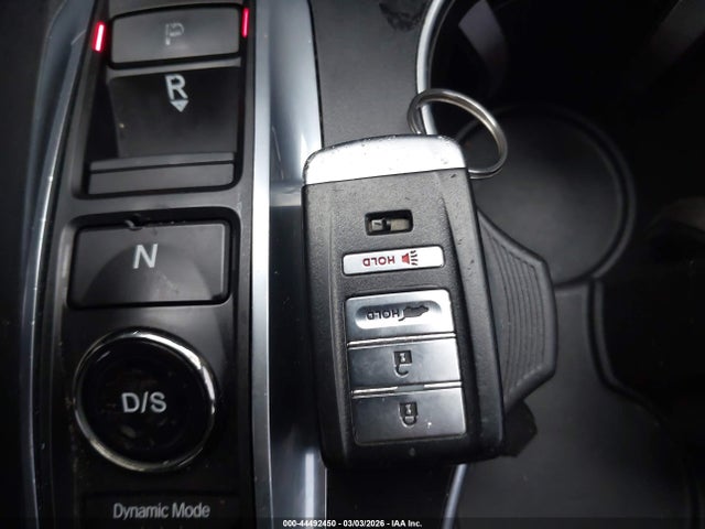 5J8YD4H39HL004749 Acura MDX