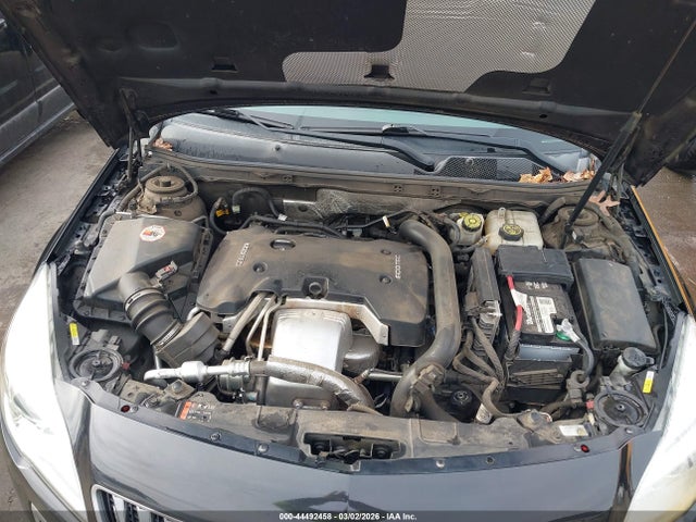 44492458 :رقم المزاد ، 2G4GT5GX2F9118924 vin ، 2015 Buick Regal Gs مزاد بيع