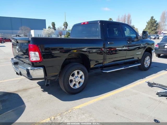 3C6UR5DJ0RG405718 RAM 2500 Big Horn 4x4 6&#039;4 Box