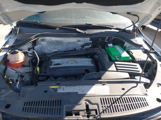 WVGBV7AX7FW581478 Volkswagen TIGUAN SE