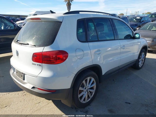 WVGBV7AX7FW581478 Volkswagen TIGUAN SE
