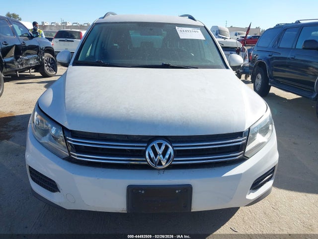 WVGBV7AX7FW581478 Volkswagen TIGUAN SE