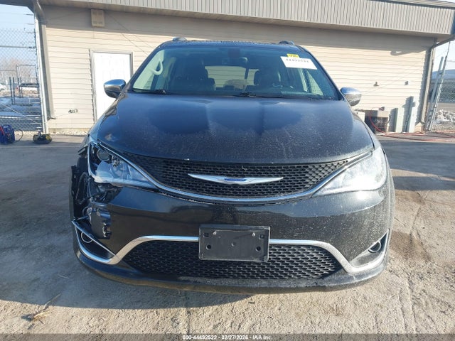 2018 Chrysler Pacifica Limited მანქანა იყიდება აუქციონზე, vin: 2C4RC1GG5JR233127, აუქციონის ნომერი: 44492522