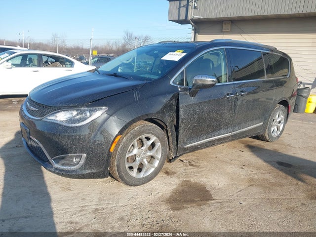 2018 Chrysler Pacifica Limited მანქანა იყიდება აუქციონზე, vin: 2C4RC1GG5JR233127, აუქციონის ნომერი: 44492522