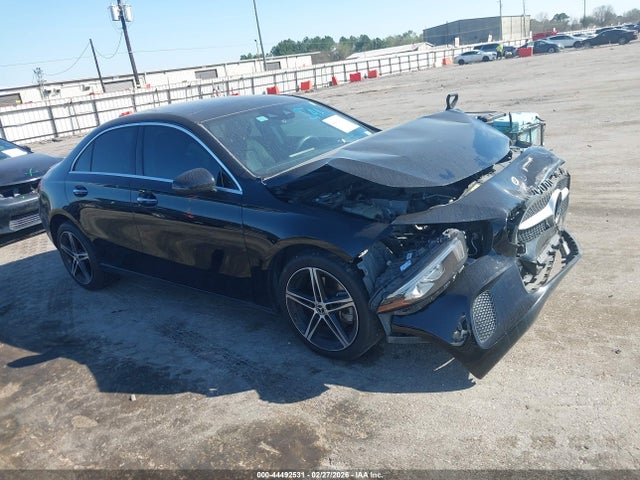 2021 MERCEDES-BENZ A 220 W1K3G4FB7MJ304442