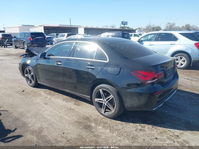 2021 MERCEDES-BENZ A 220 W1K3G4FB7MJ304442 Photo 2