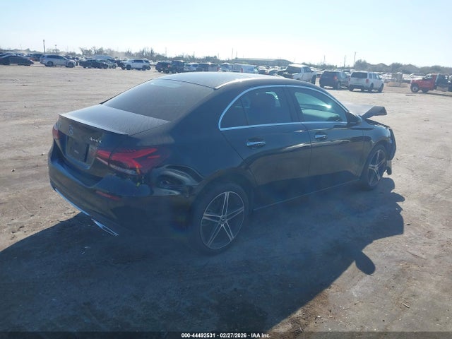 2021 MERCEDES-BENZ A 220 W1K3G4FB7MJ304442 Photo 3
