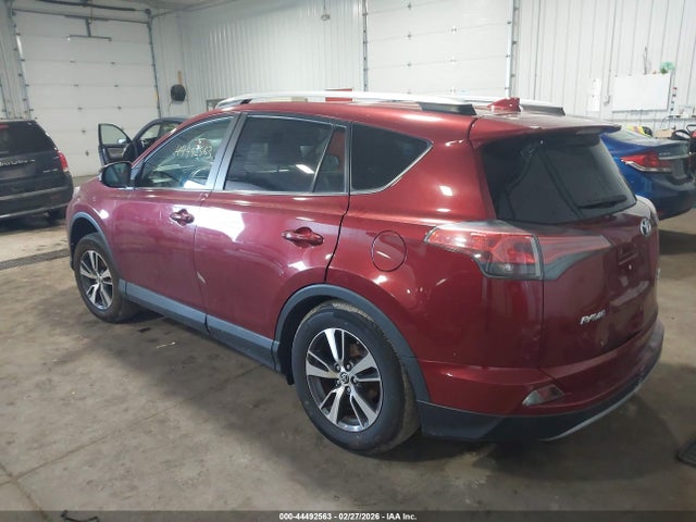 2018 TOYOTA RAV4 2T3RFREVXJW840489 Photo 2