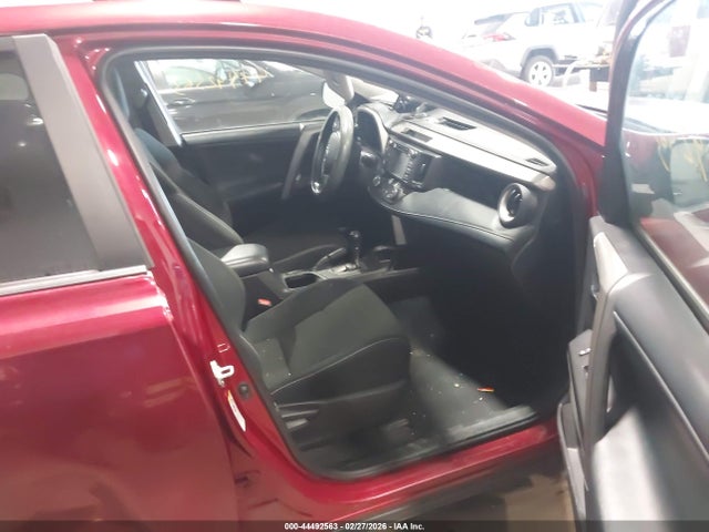 2018 TOYOTA RAV4 2T3RFREVXJW840489 Photo 4