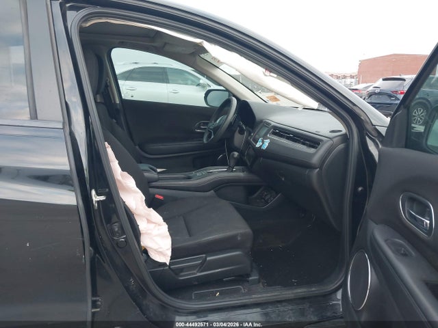 2017 HONDA HR-V 3CZRU5H57HM723310 Photo 4