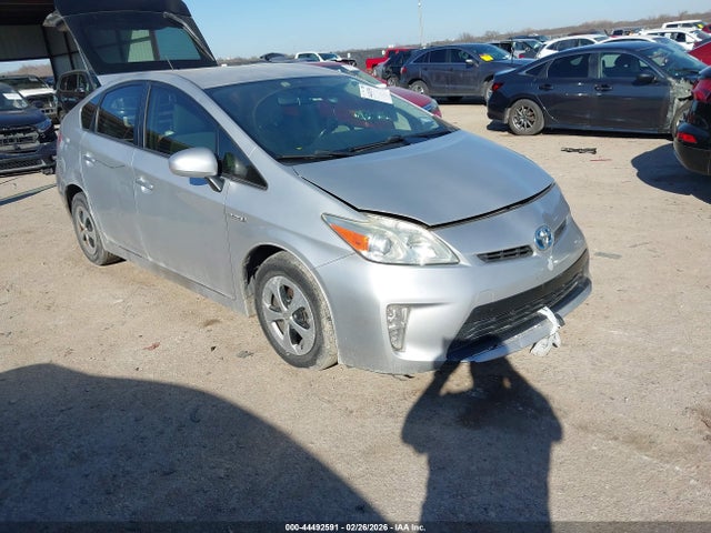 2015 TOYOTA PRIUS JTDKN3DU3F0406212 Photo 0