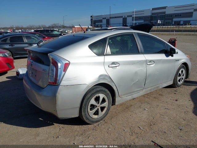 2015 TOYOTA PRIUS JTDKN3DU3F0406212 Photo 3