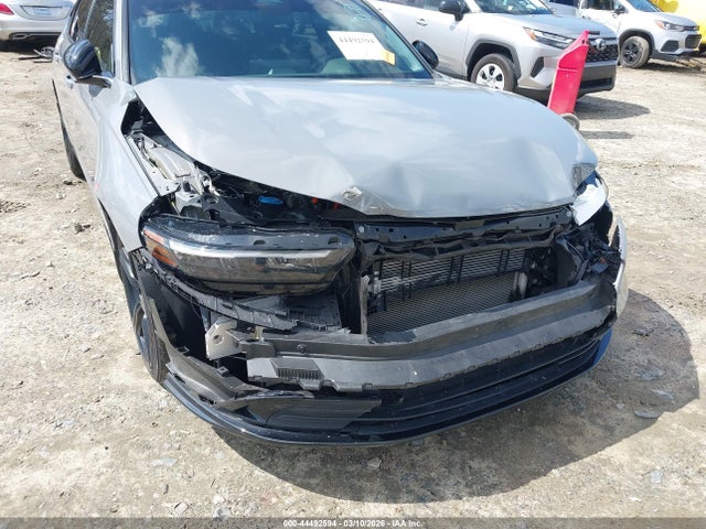 44492594 :رقم المزاد ، 1HGCY2F72RA035900 vin ، 2024 Honda Accord Hybrid Sport-l مزاد بيع
