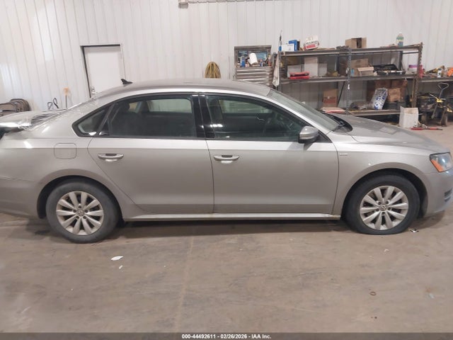 Продажа на аукционе авто 2014 Volkswagen Passat 2.5l Wolfsburg Edition, vin: 1VWAH7A32EC011700, номер лота: 44492611